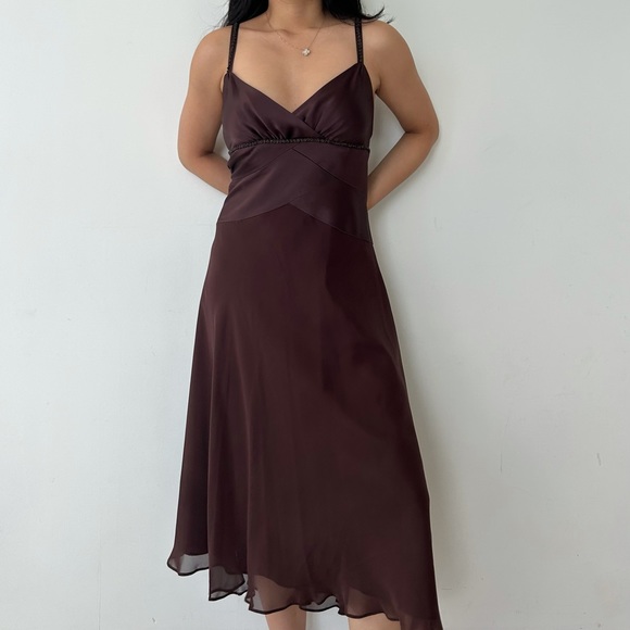 Jones New York Dresses & Skirts - Jones New York Brown Silk V-Neck Midi Formal Dress - Medium